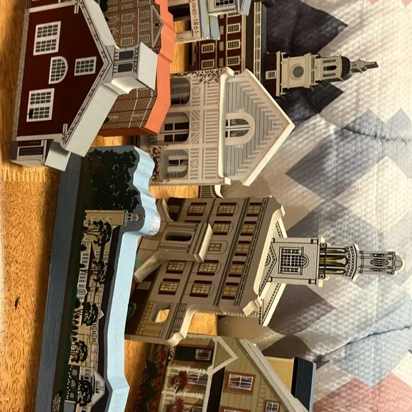 Incredible find. !! 19 pc set of carved n hand crafted wooden. ( most 1/2” wide - Picture 4 of 16